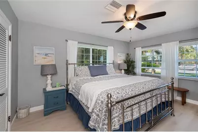 809 Nokomis Avenue S, Venice, FL 34285 - Photo 37