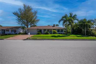 809 Nokomis Ave S, Venice, FL 34285 - Photo 65