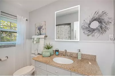 809 Nokomis Avenue S, Venice, FL 34285 - Photo 45