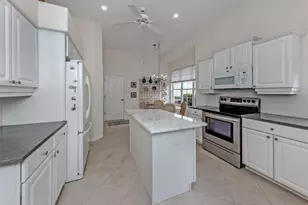 338 St George Ct, Venice, FL 34293 - Photo 15