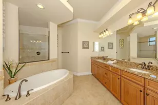 20925 Loggia Ct, Venice, FL 34293 - Photo 17