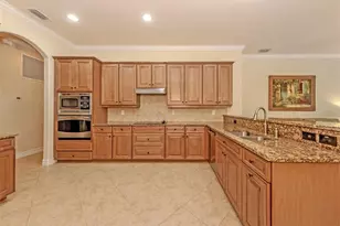 20925 Loggia Ct, Venice, FL 34293 - Photo 13