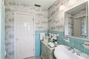 2068 Sunnyside Ln, Sarasota, FL 34239 - Photo 21