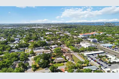 2068 Sunnyside Lane, Sarasota, FL 34239 - Photo 53