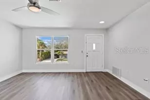 240 Colonia Ln E, Nokomis, FL 34275 - Photo 17