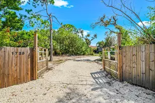 1725 Overbrook Rd, Englewood, FL 34223 - Photo 5