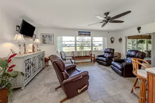 904 S Gondola Dr, Venice, FL 34293 - Photo 11