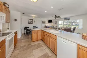 904 S Gondola Dr, Venice, FL 34293 - Photo 7