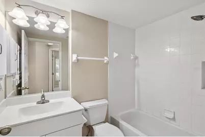 404 Laurel Lake Drive #105, Venice, FL 34292 - Photo 37