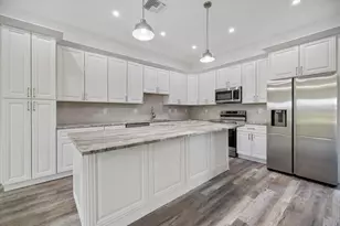 3525 McIntosh Rd, Sarasota, FL 34232 - Photo 9