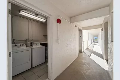 995 Laguna Drive #305, Venice, FL 34285 - Photo 29