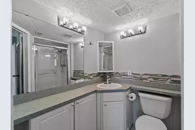 995 Laguna Drive #305, Venice, FL 34285 - Photo 21