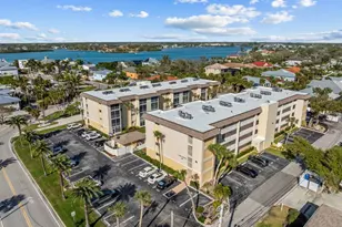 995 La Guna Dr, Venice, FL 34285 - Photo 37