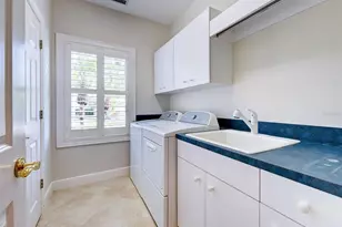 16 Gulf Manor Dr, Venice, FL 34285 - Photo 37