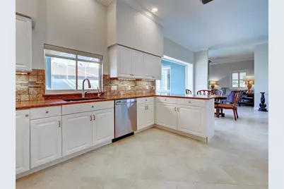 16 Gulf Manor Drive, Venice, FL 34285 - Photo 11