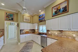 16 Gulf Manor Dr, Venice, FL 34285 - Photo 13