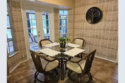 492 E Shade Drive, Venice, FL 34293 - Photo 13