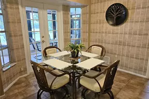 492 E Shade Dr, Venice, FL 34293 - Photo 13