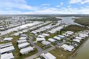 522 Parkwood Ave, North Port, FL 34287 - Photo 5