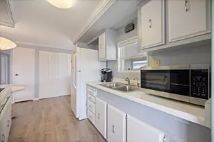 522 Parkwood Ave, North Port, FL 34287 - Photo 7