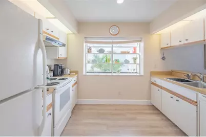 425 Cerromar Terrace #459, Venice, FL 34293 - Photo 11