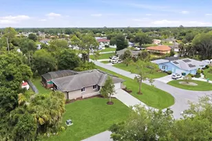 1114 Dewhurst St, Port Charlotte, FL 33952 - Photo 7