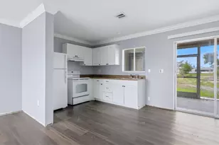 300 San Lorenzo Ave, North Port, FL 34287 - Photo 19