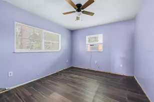 300 San Lorenzo Ave, North Port, FL 34287 - Photo 23