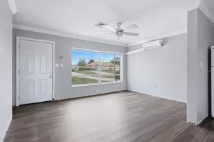 300 San Lorenzo Ave, North Port, FL 34287 - Photo 15