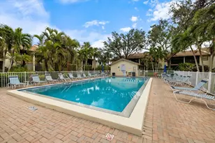 634 Bird Bay Dr E, Venice, FL 34285 - Photo 35