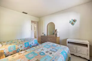 634 Bird Bay Dr E, Venice, FL 34285 - Photo 21