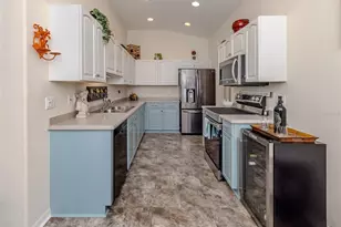 205 Reclinata Cir, Venice, FL 34292 - Photo 19