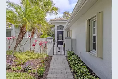 205 Reclinata Circle, Venice, FL 34292 - Photo 3