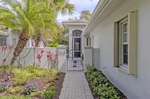 205 Reclinata Cir, Venice, FL 34292 - Photo 3