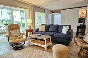 435 Cerromar Ln, Venice, FL 34293 - Photo 9