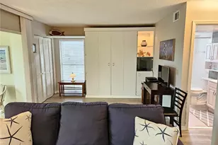 435 Cerromar Ln, Venice, FL 34293 - Photo 17