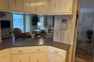 741 Iris Dr, Venice, FL 34293 - Photo 9
