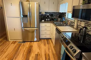 741 Iris Dr, Venice, FL 34293 - Photo 7