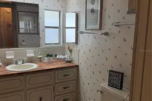 741 Iris Dr, Venice, FL 34293 - Photo 13