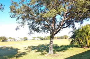 629 Back 9 Dr, Venice, FL 34285 - Photo 11