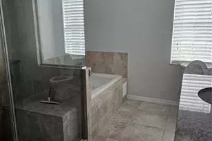 417 Lake of the Woods Dr, Venice, FL 34293 - Photo 27