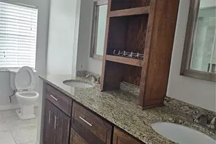 417 Lake of the Woods Dr, Venice, FL 34293 - Photo 33