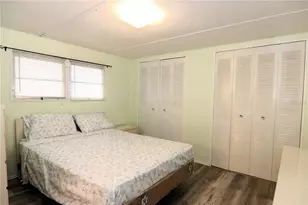 149 S Port Dr, Venice, FL 34285 - Photo 9