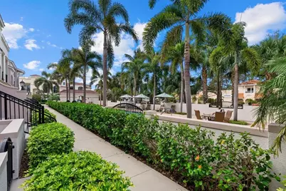 429 Nokomis Avenue S, Venice, FL 34285 - Photo 57