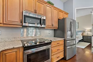 429 Nokomis Ave S, Venice, FL 34285 - Photo 17