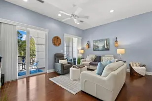 429 Nokomis Ave S, Venice, FL 34285 - Photo 11