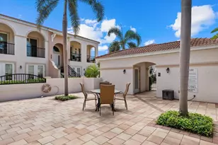 429 Nokomis Ave S, Venice, FL 34285 - Photo 53