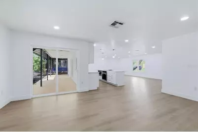 2324 Riverwood Pines Drive, Sarasota, FL 34231 - Photo 9