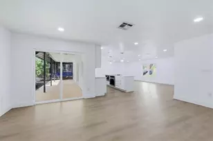 2324 Riverwood Pines Dr, Sarasota, FL 34231 - Photo 9