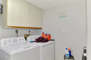 796 Capri Isles Blvd, Venice, FL 34292 - Photo 33